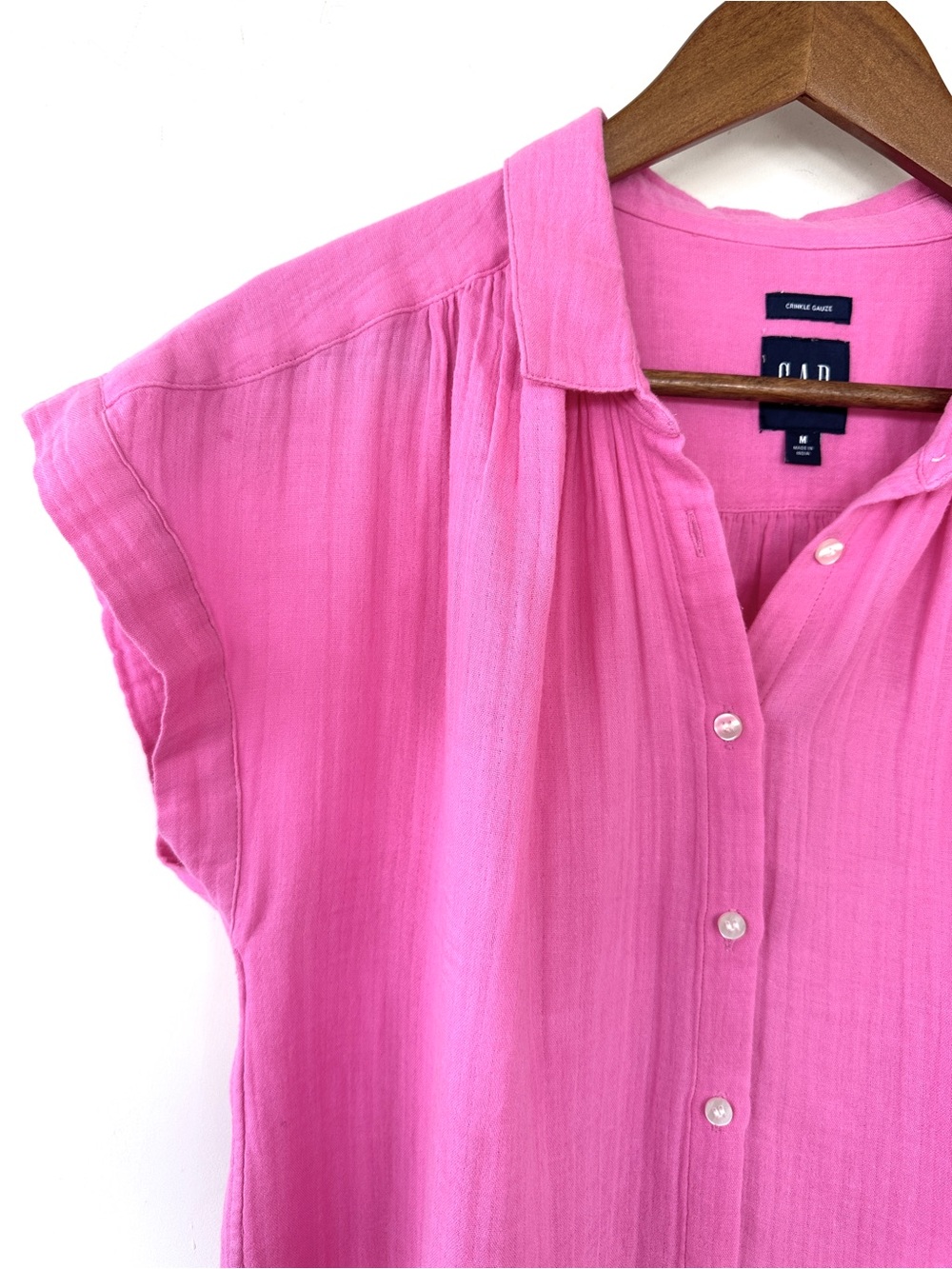 Gap Pink Short-Sleeve Button-Front Blouse, Oversized Fit, Crinkle Gauze Cotton - Picture 5 of 8
